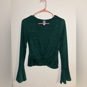 Cute long sleeve scrunch top